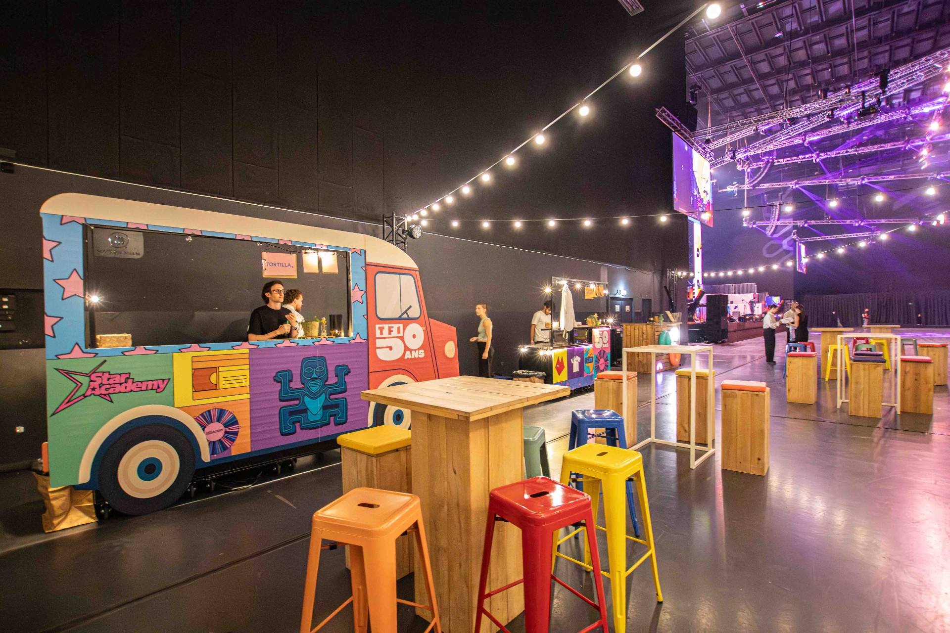 Custom food truck — TF1 activation
